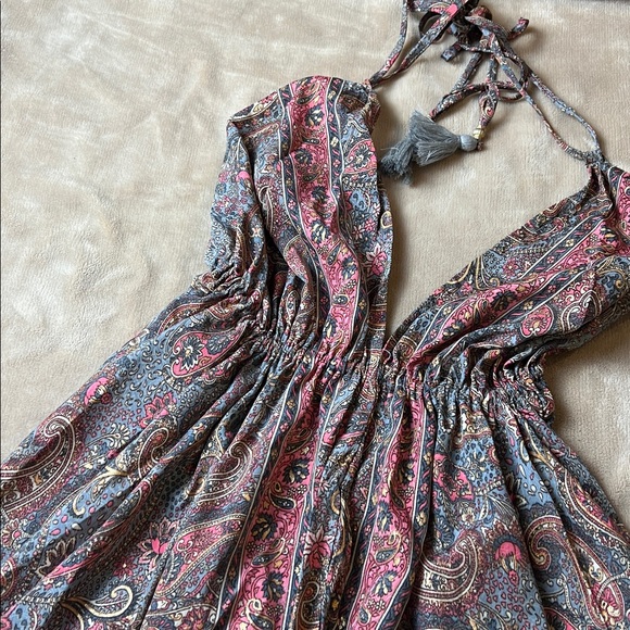 CORTE HINDU Pink and Blue Flowy Paisley V-Neck Halter Open Back Maxi Dress - Picture 5 of 17